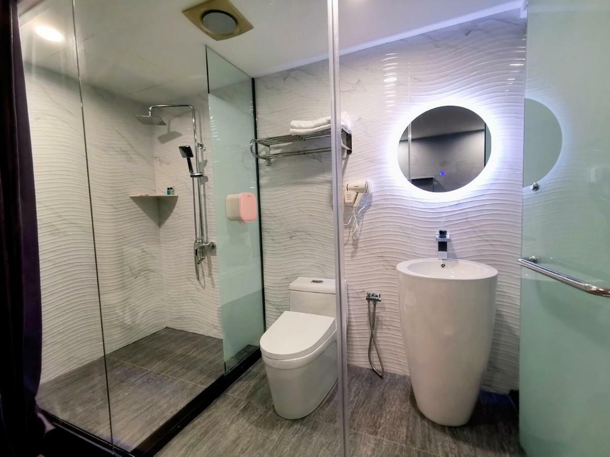 Wow Hotel Penang Джорджтаун Экстерьер фото