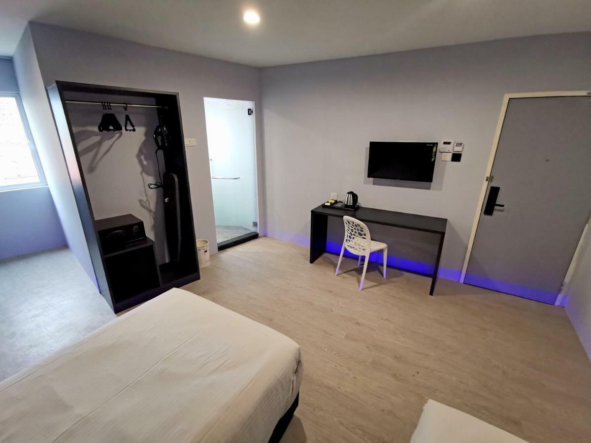 Wow Hotel Penang Джорджтаун Экстерьер фото